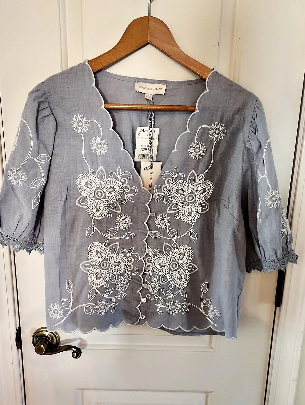 Jennifer & Grace Embroidered Floral Blouse in Blue & White Large